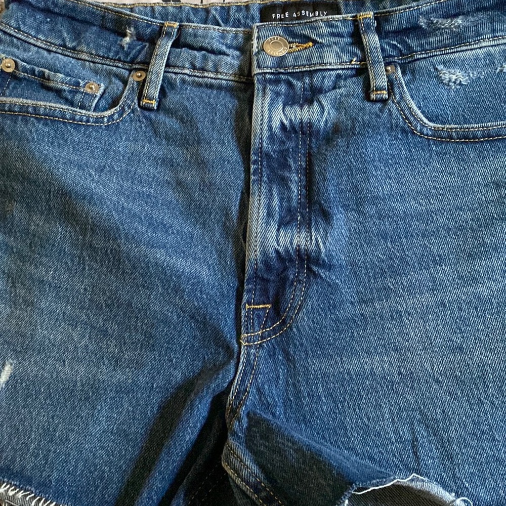 NWT Free assembly Size 8 Blue Summer shorts